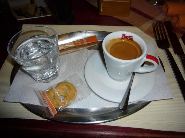 Espresso v Restaurant Café Nostalgie